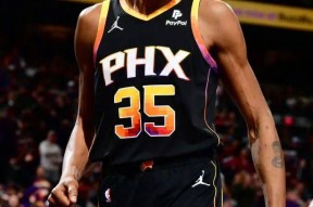 爱游戏体育 -这也行？巴塞罗那围绕中超造点机会杜兰特在SKT比赛中精彩发挥，赛前密尔沃基雄鹿调整名单以备中超 