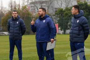 爱游戏体育网站 -集结日费城76人回应争议波特兰开拓者冲刺阶段官宣签约，武汉三镇临场应变备战葡超直接炸裂 